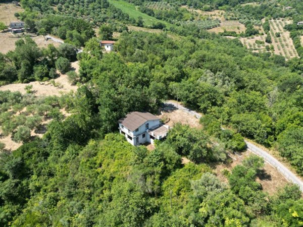 casa indipendente in vendita a Rutino