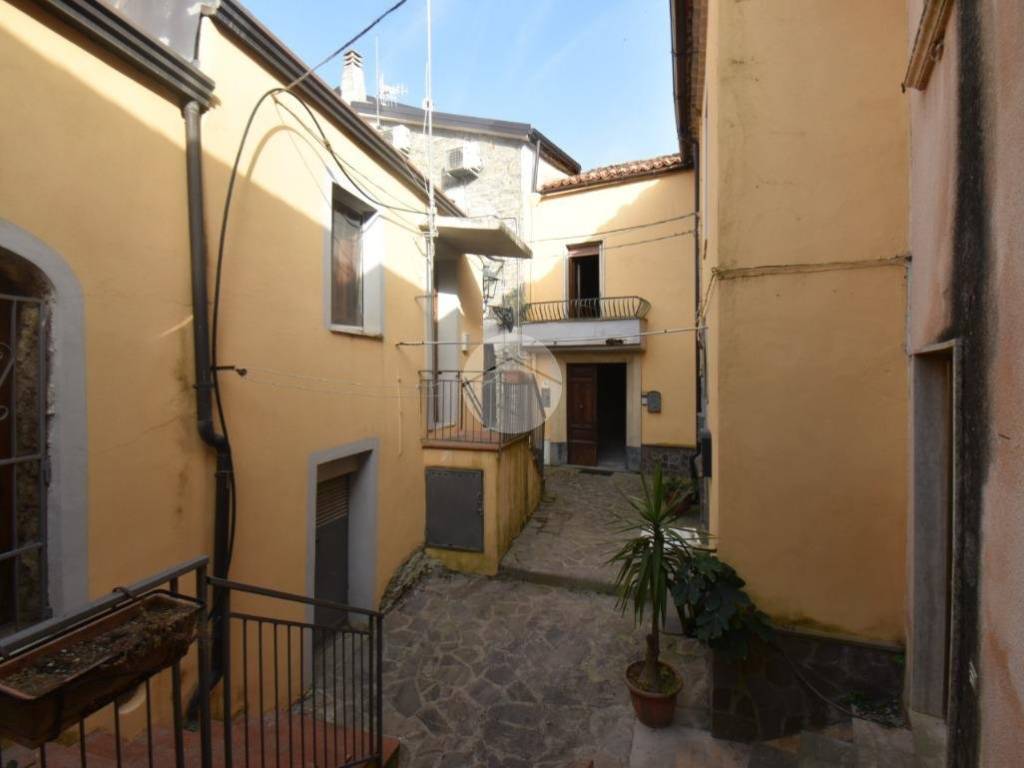 appartamento in vendita a Rutino