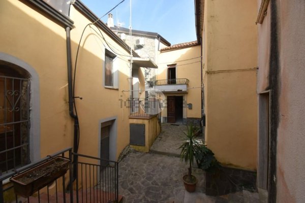 appartamento in vendita a Rutino