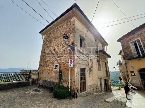 casa indipendente in vendita a Rutino