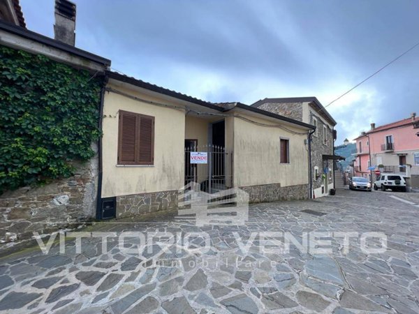 appartamento in vendita a Rutino