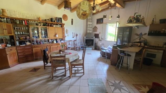 casa indipendente in vendita a Rutino