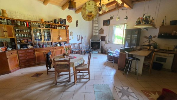 casa indipendente in vendita a Rutino
