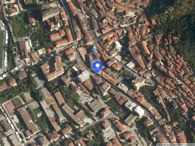 locale commerciale in vendita a Sala Consilina