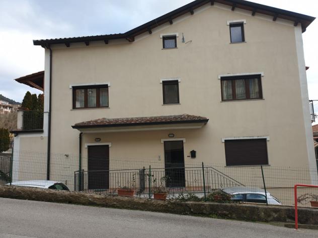 casa indipendente in vendita a Sala Consilina