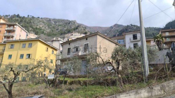 quadrivano in vendita a Sala Consilina
