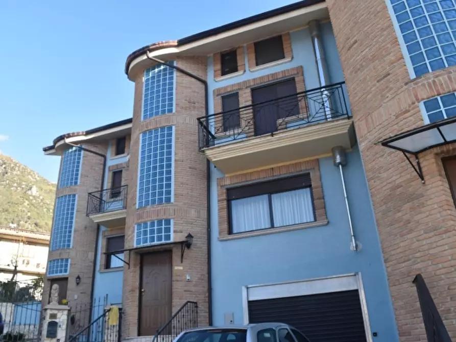 casa indipendente in vendita a Sala Consilina