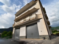 casa indipendente in vendita a Sala Consilina in zona Trinità