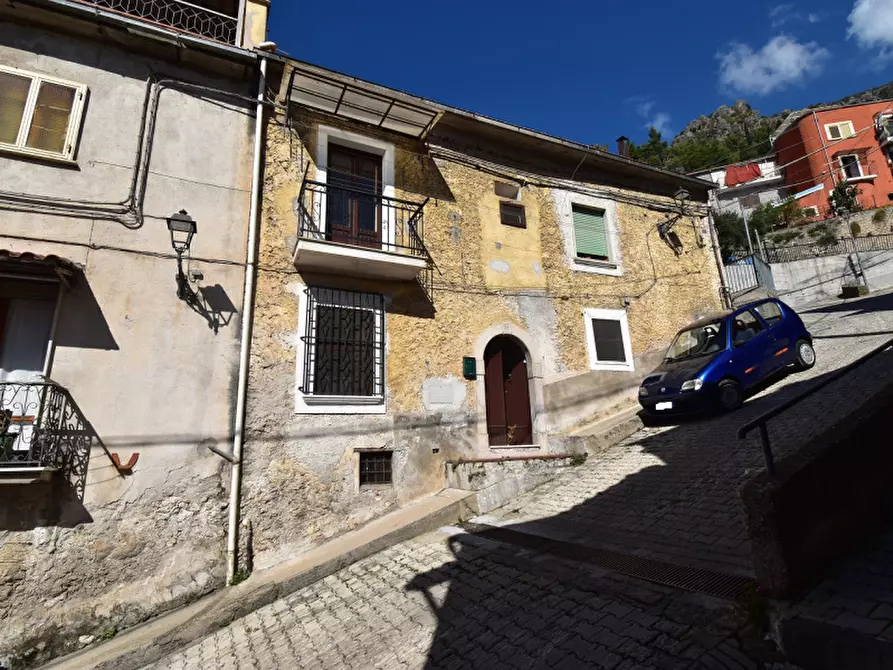 casa indipendente in vendita a Sala Consilina
