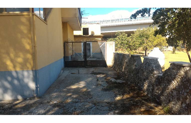 casa indipendente in vendita a Sala Consilina in zona Sant'Antonio