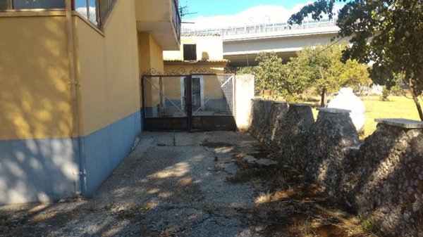 casa indipendente in vendita a Sala Consilina in zona Sant'Antonio