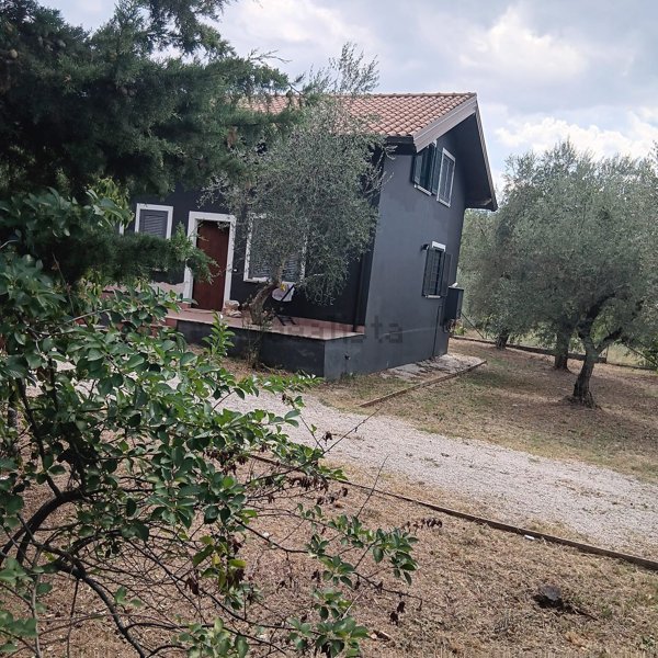 casa indipendente in vendita a Sala Consilina