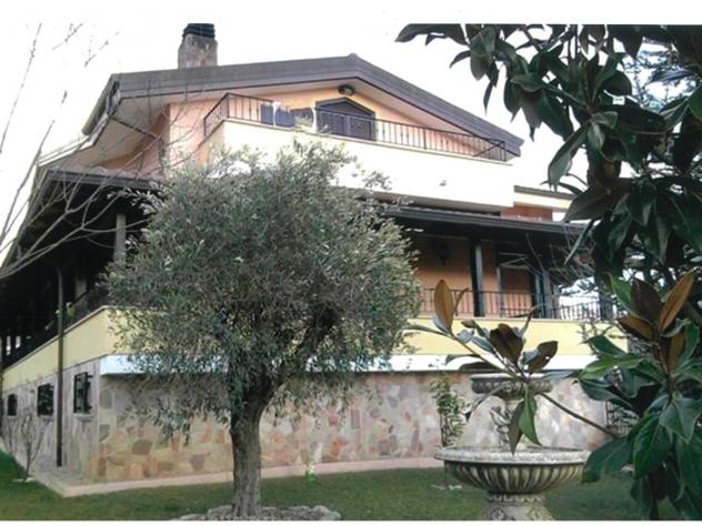casa indipendente in vendita a Sala Consilina