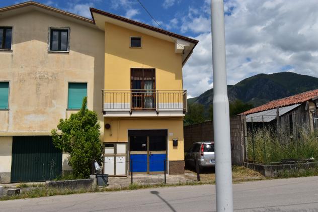 casa indipendente in vendita a Sala Consilina