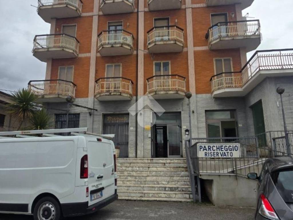 intera palazzina in vendita a Sala Consilina in zona Trinità