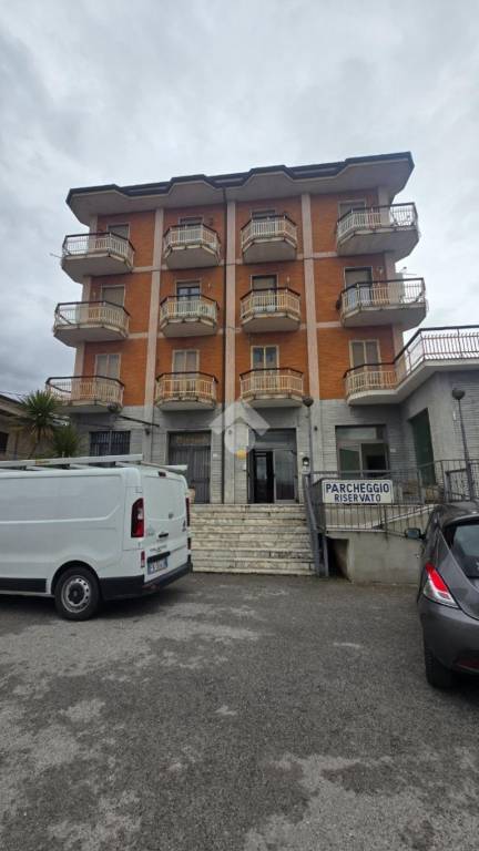 casa indipendente in vendita a Sala Consilina in zona Trinità