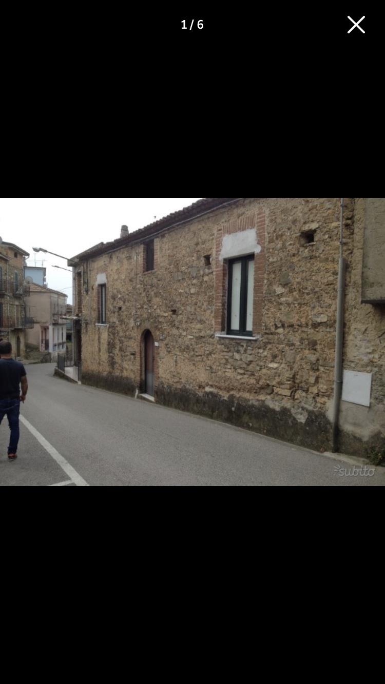 casa indipendente in vendita a Salento