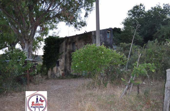 terreno agricolo in vendita a Salerno in zona Ogliara