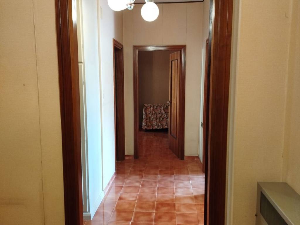 appartamento in vendita a Salerno in zona Calcedonia