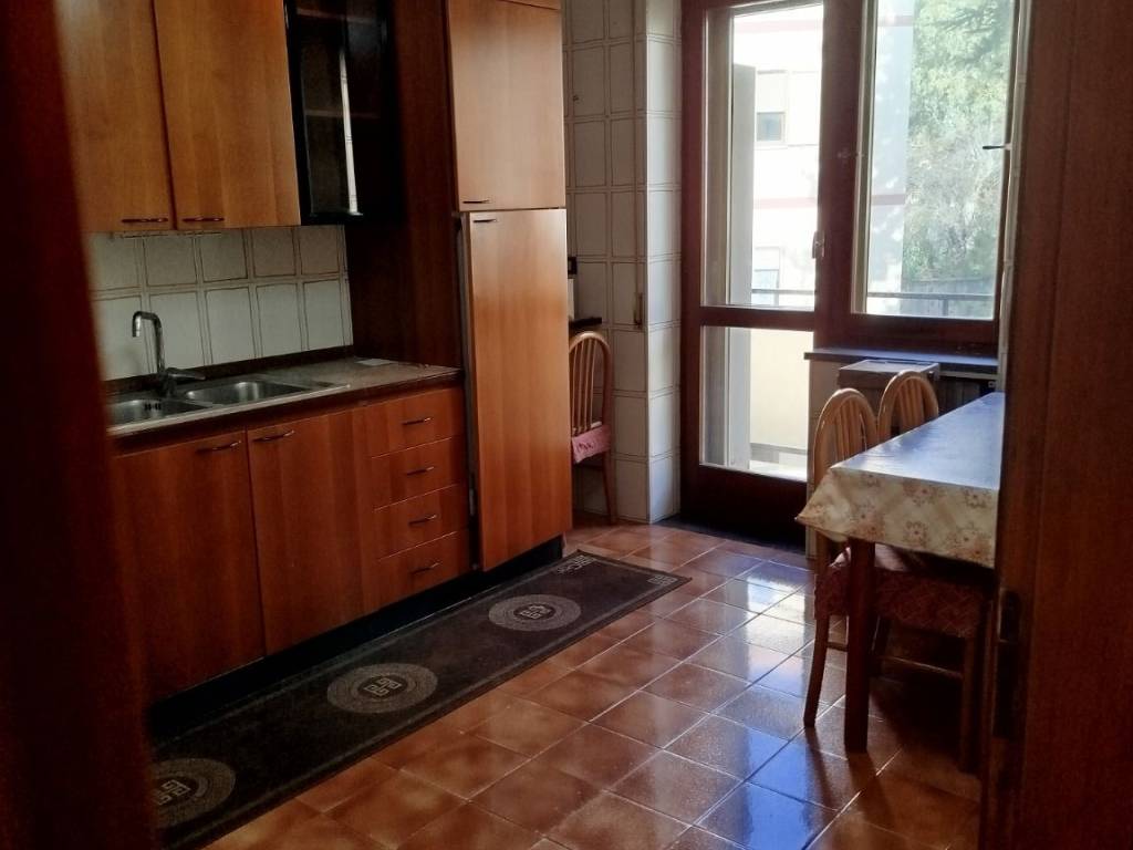 appartamento in vendita a Salerno in zona Calcedonia