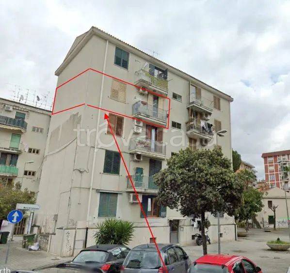 appartamento in vendita a Salerno in zona Pastena