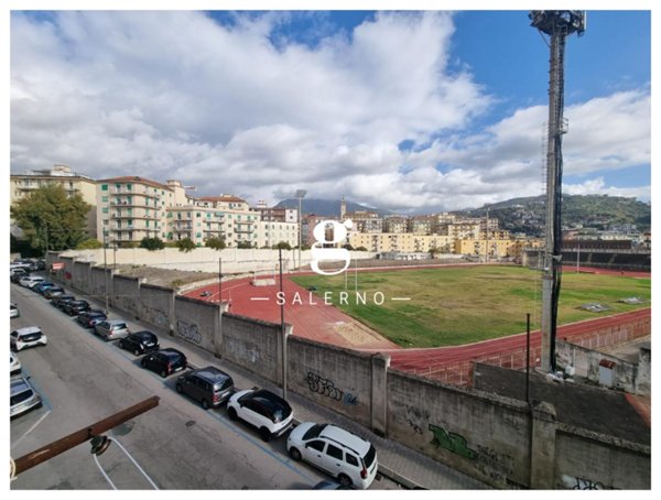 appartamento in vendita a Salerno in zona Centro Città