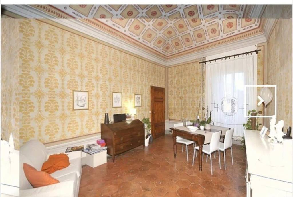 appartamento in vendita a Salerno in zona Centro Città