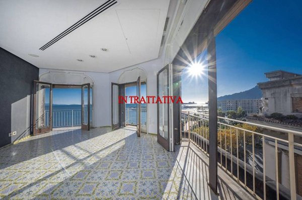 appartamento in vendita a Salerno in zona Centro Città