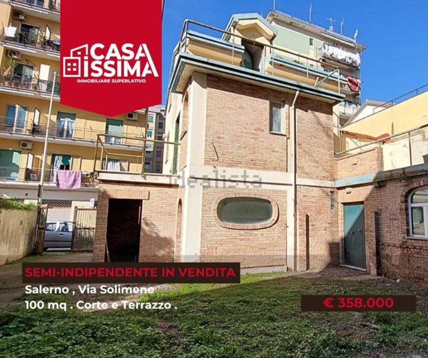 appartamento in vendita a Salerno in zona Centro Città