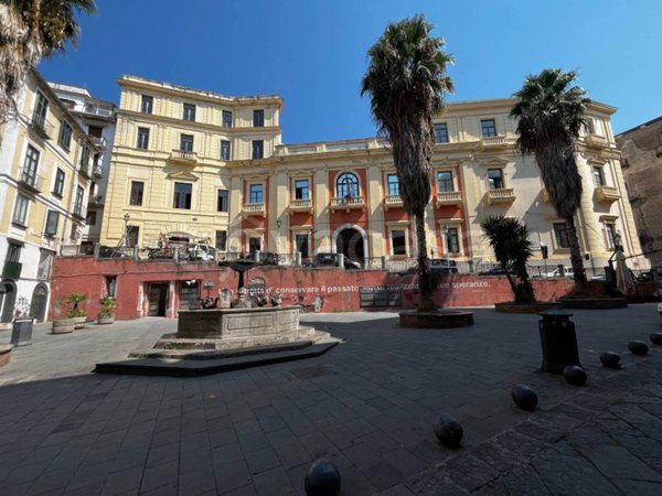 appartamento in vendita a Salerno in zona Centro Città