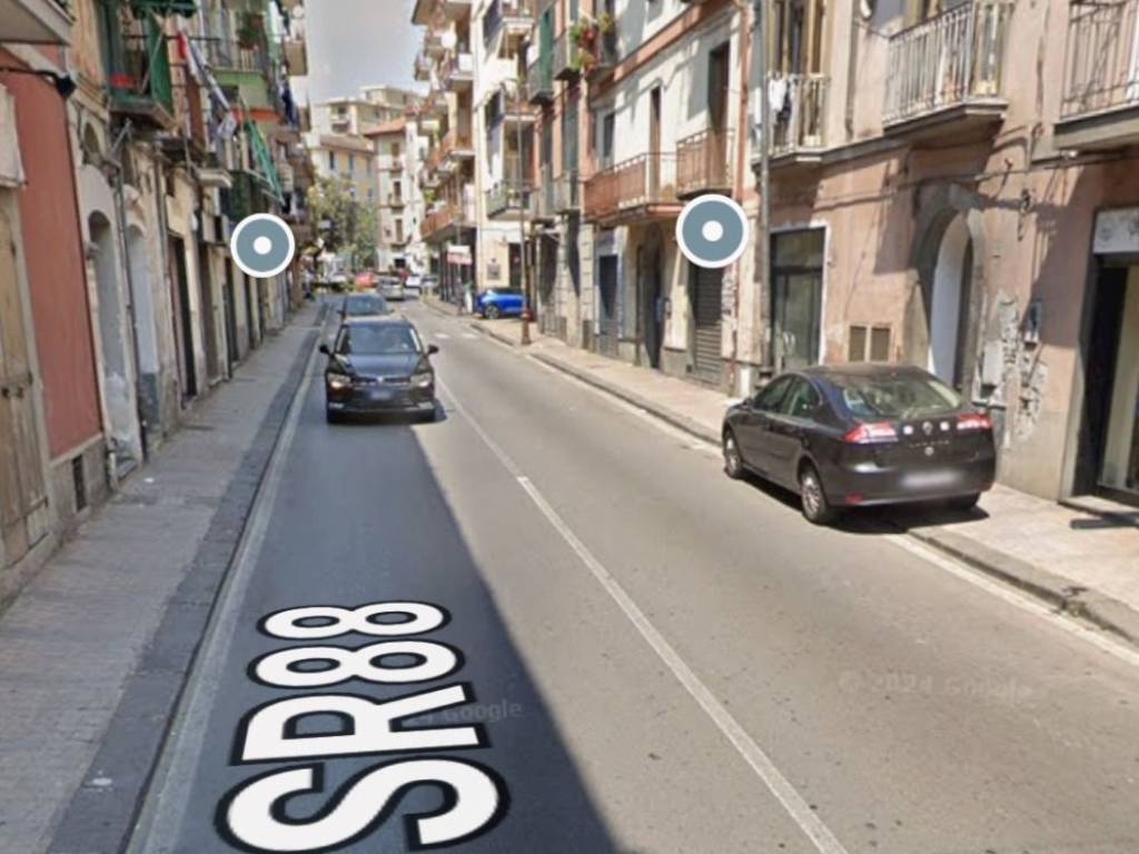 negozio in vendita a Salerno in zona Irno