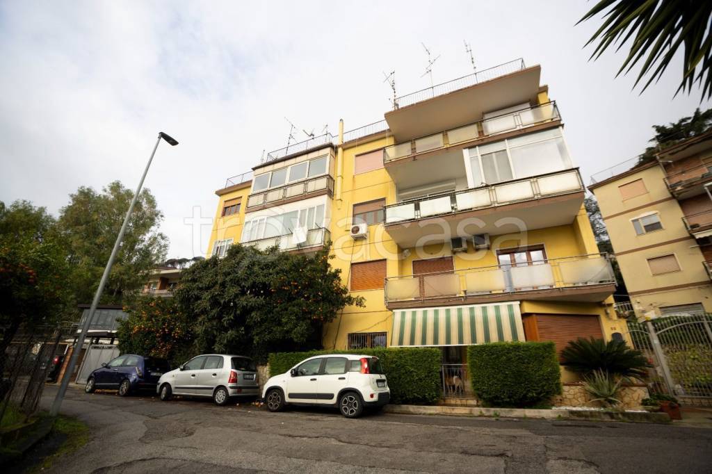appartamento in vendita a Salerno in zona Sala Abbagnano