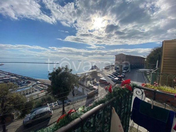 appartamento in vendita a Salerno in zona Centro Città