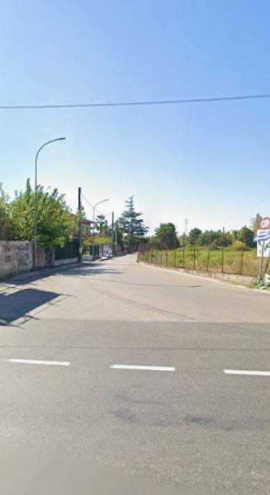 locale commerciale in vendita a Salerno in zona San Leonardo