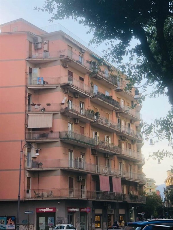 monolocale in vendita a Salerno in zona Pastena