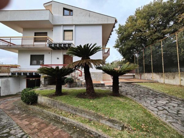 casa indipendente in vendita a Salerno in zona Fontana di Genca / Pastorano