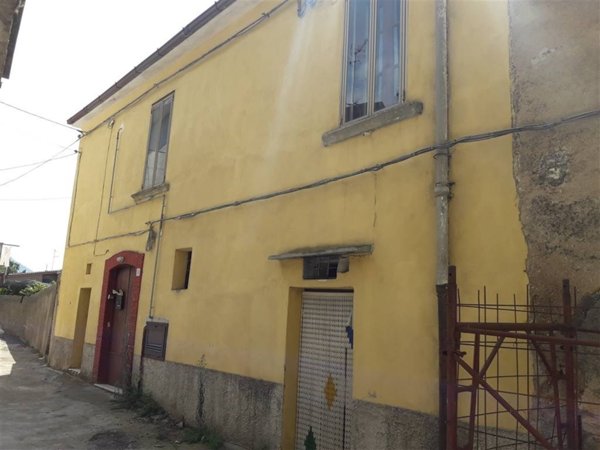 appartamento in vendita a Salerno in zona Ogliara