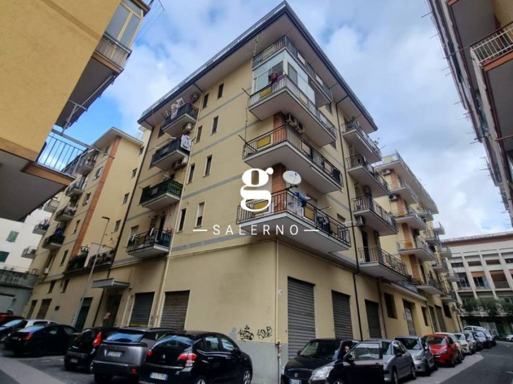 appartamento in vendita a Salerno in zona Torrione