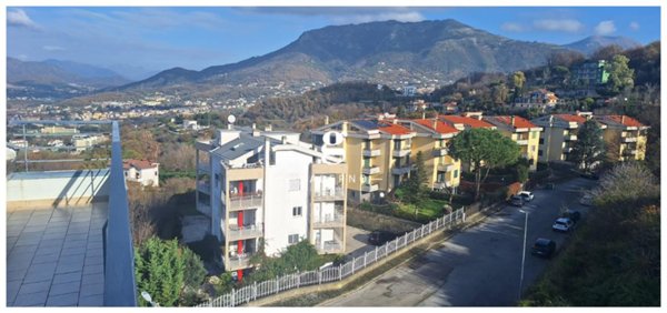 appartamento in vendita a Salerno in zona Ogliara