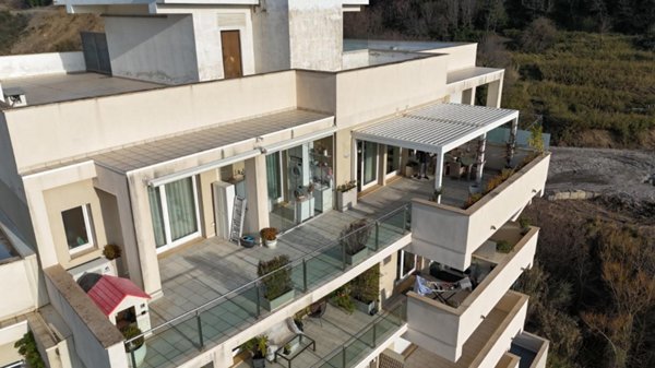 appartamento in vendita a Salerno in zona Irno