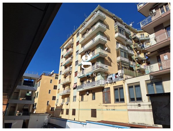 appartamento in vendita a Salerno in zona Centro Città