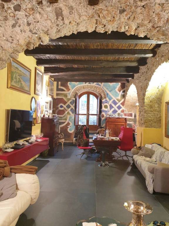appartamento in vendita a Salerno in zona Centro Città