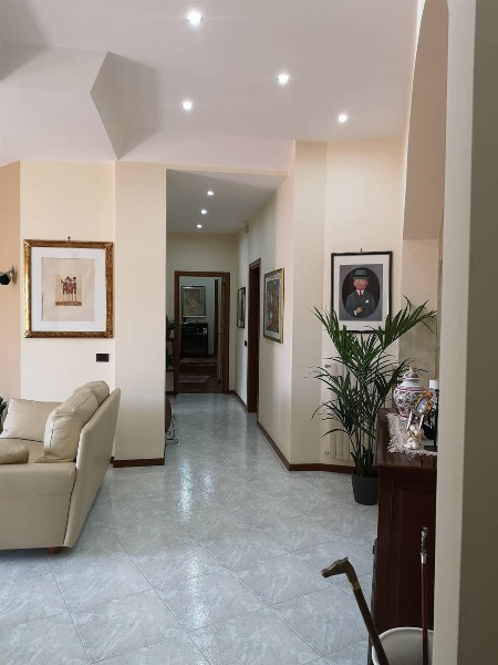 appartamento in vendita a Salerno in zona Pastena