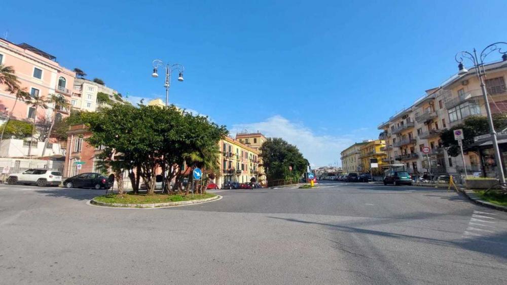 appartamento in vendita a Salerno in zona Centro Città
