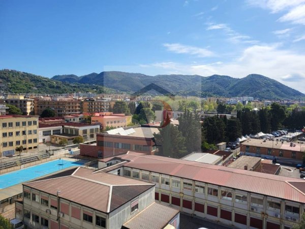 appartamento in vendita a Salerno in zona Pastena