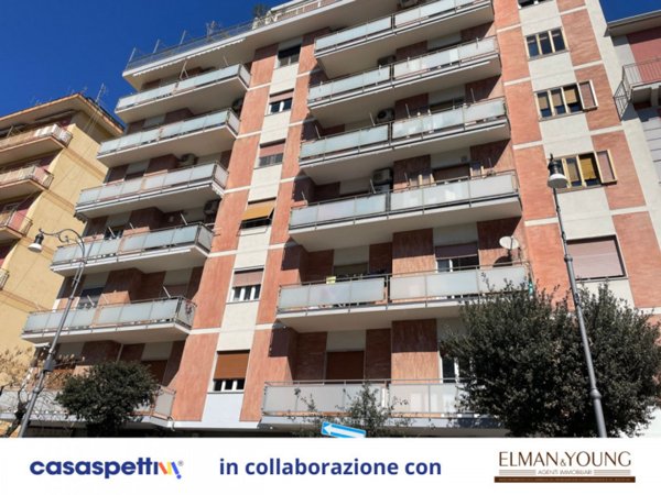 appartamento in vendita a Salerno in zona Torrione