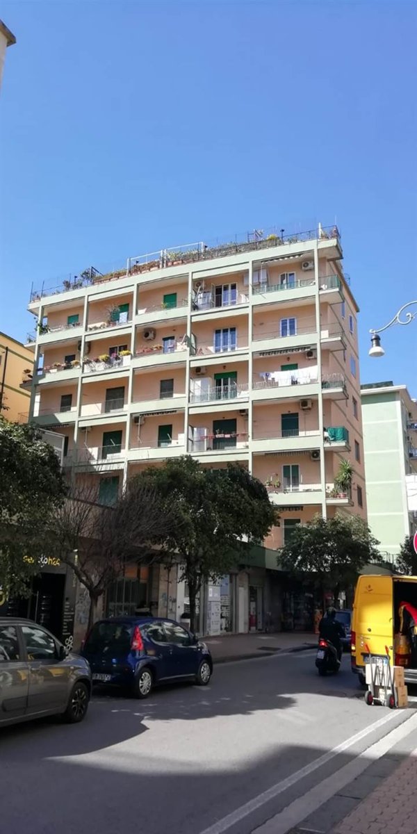 appartamento in vendita a Salerno in zona Pastena