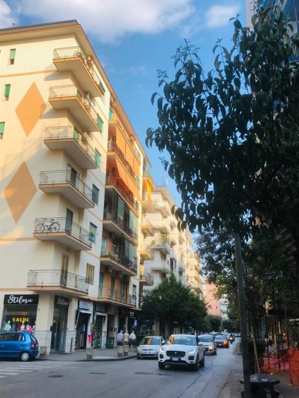 monolocale in vendita a Salerno in zona Mercatello