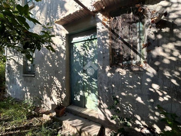 casa indipendente in vendita a Salerno in zona Picarielli