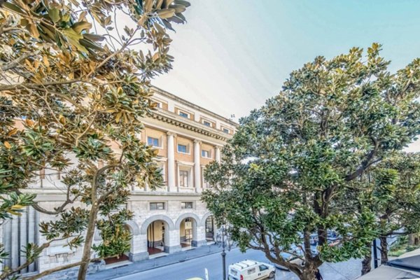 appartamento in vendita a Salerno in zona Centro Città